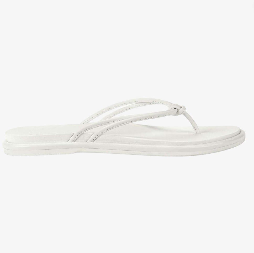 Olukai Aka Womens Everyday Flip Flops - White