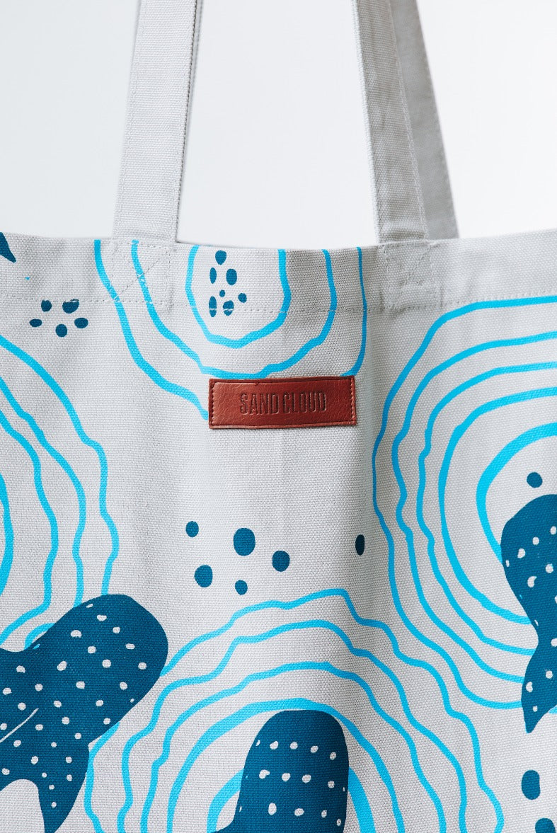 Sand Cloud Shark Ripples Everyday Tote - Grey