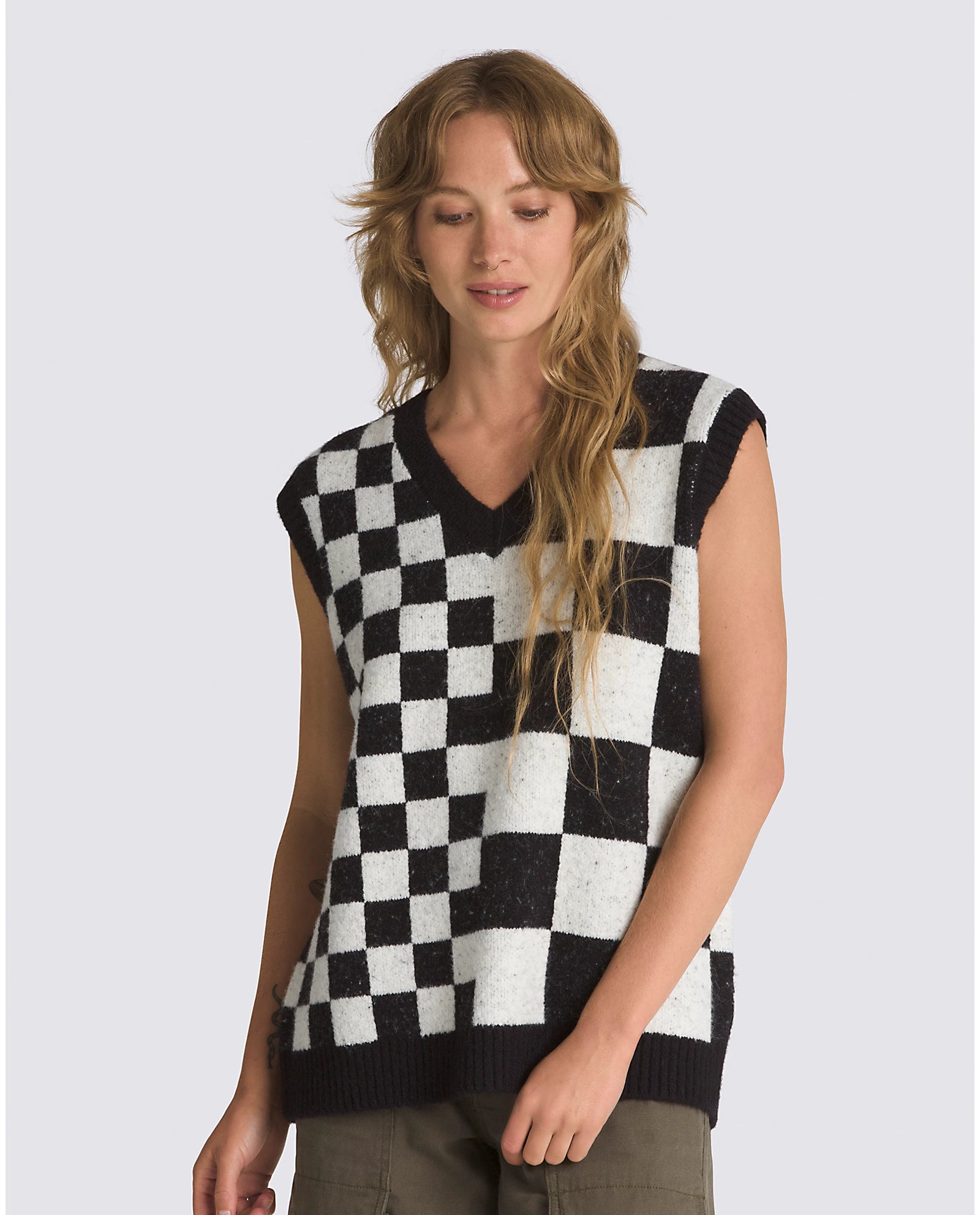 Vans Courtyard Sweater Vest Black and White Layering Sweater Vest for womens fall fashion