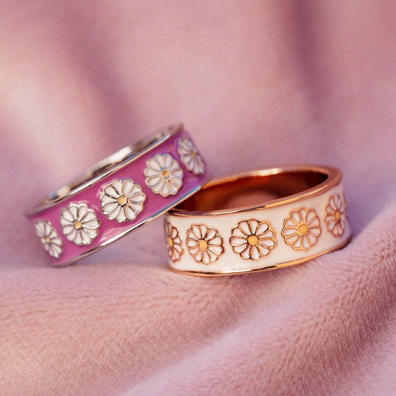 Pura Vida Bracelets Dreamy Daisy Ring