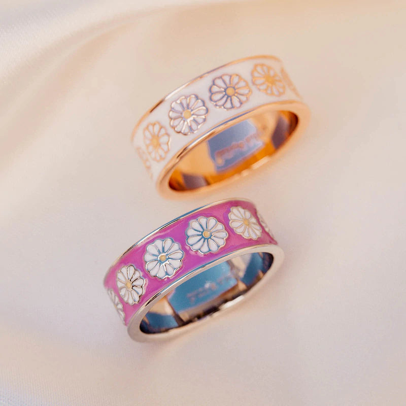 Pura Vida Bracelets Dreamy Daisy Ring
