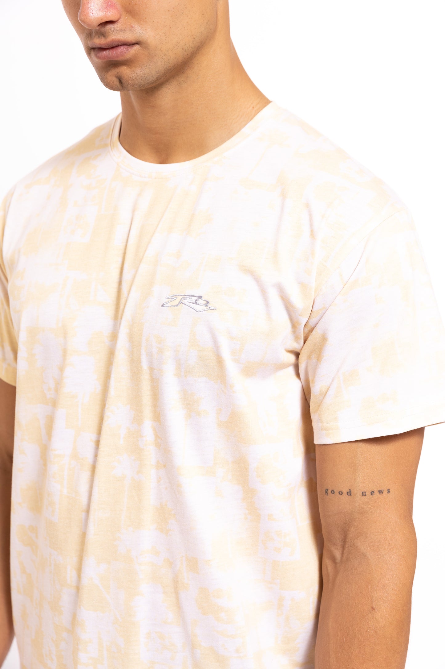 Rusty Zine Short Sleeve Tee