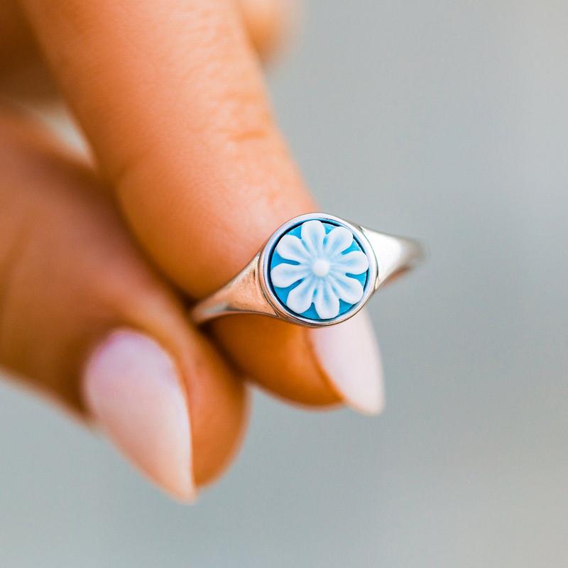 Pura Vida Cameo Ring