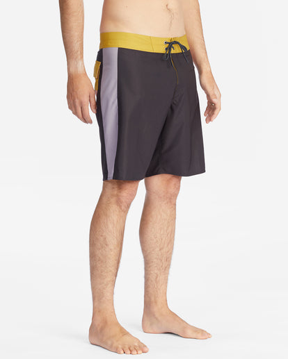 Billabong D Bah CiCLO® Pro Boardshorts 19"