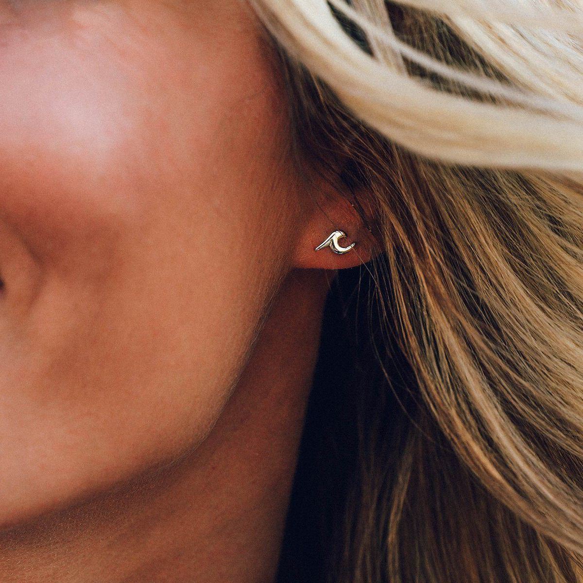 Pura Vida Wave Stud