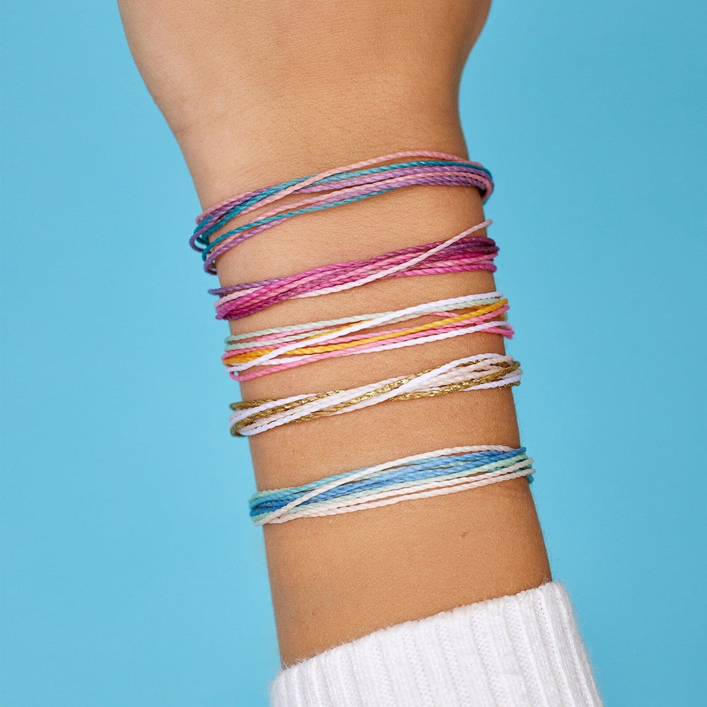 Amazon.com: Pura Vida Bracelets Pack Sunny Seabright Days Bracelet Stack -  Set of 3 Stackable Bracelets for Women, Summer Accessories & Cute Bracelets  for Teen Girls - 1 Chain Bracelet & 2