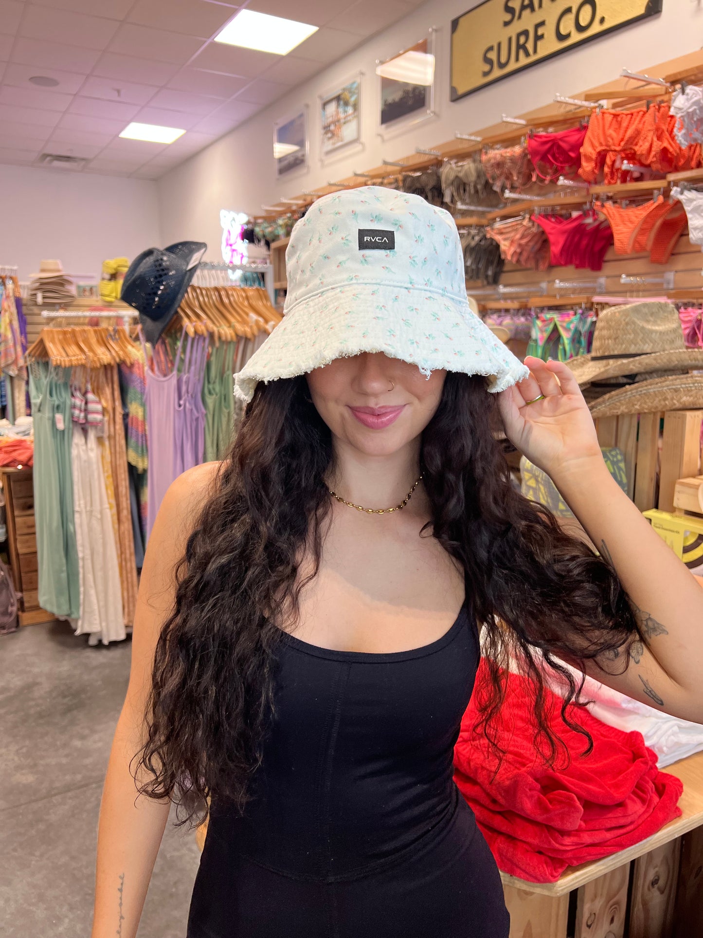 RVCA Maggie Frayed Bucket Hat - Whisper White