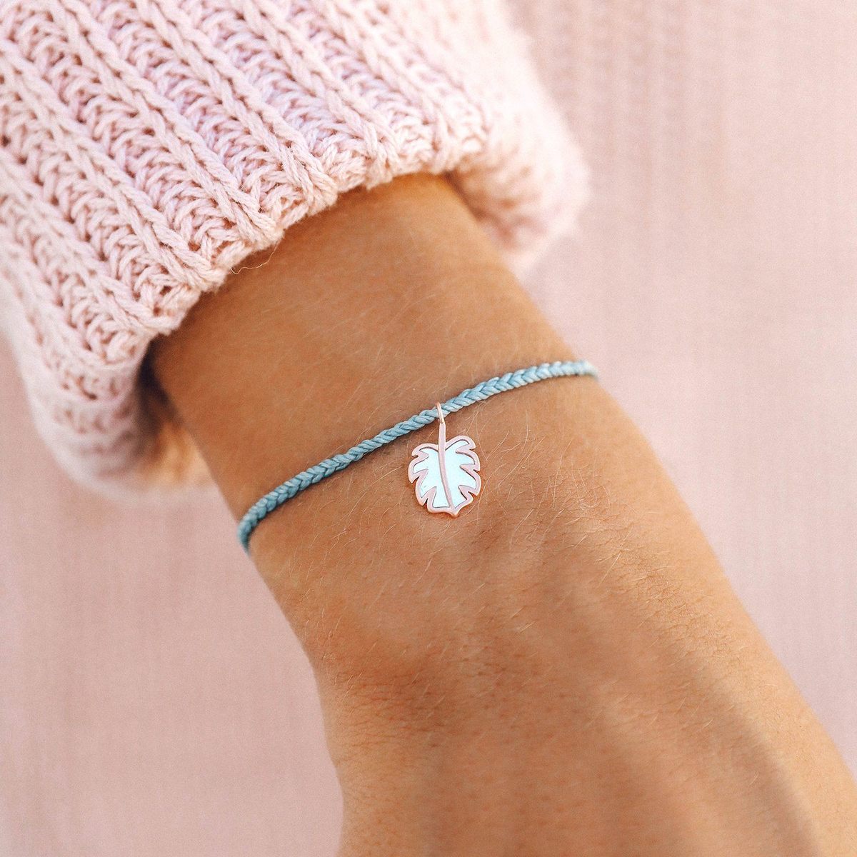 Pura Vida Mother of Pearl Monstera Bracelet