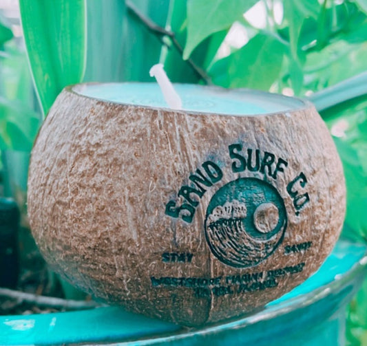Sand Sand Co. Straight Up Coconut Candle - Yin Yang Logo