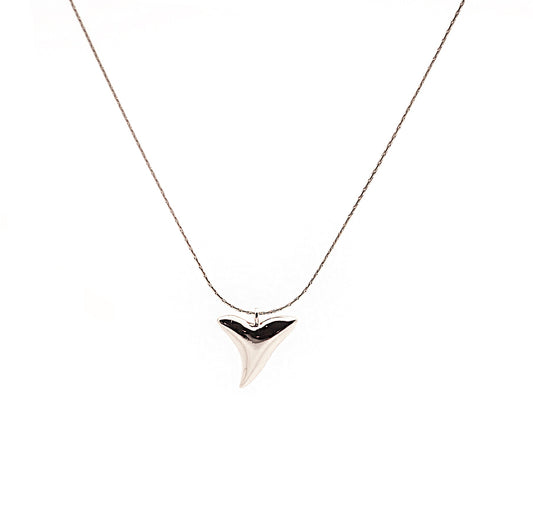 Salty Cali Shark Tooth Necklace - Silver